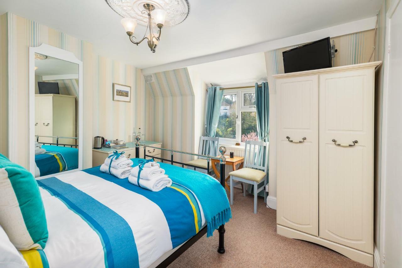 Langleigh Guest House 伊尔弗勒科姆 外观 照片